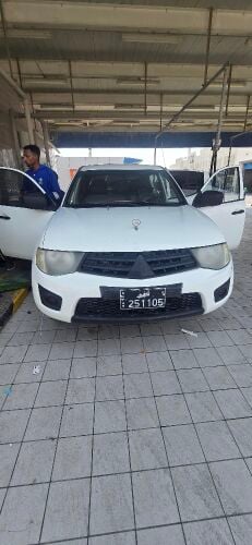 Mitsubishi l200 for sale