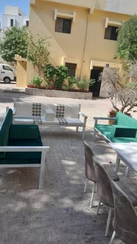 طقم كنب خارجي أنيق – راحة وفخامة
