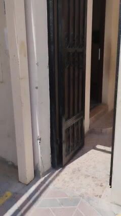 شقه للايجار في ام صلال علي