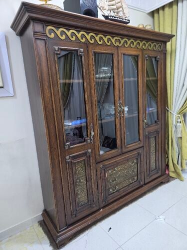 Wardrobe in excellent condition.