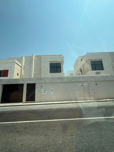 Al Thumama Villa, Modern Design