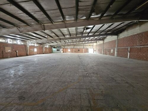 1500-SQM warehouse for rent