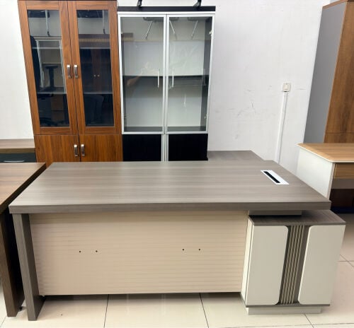 Office Desk Set/Chair/Workstation