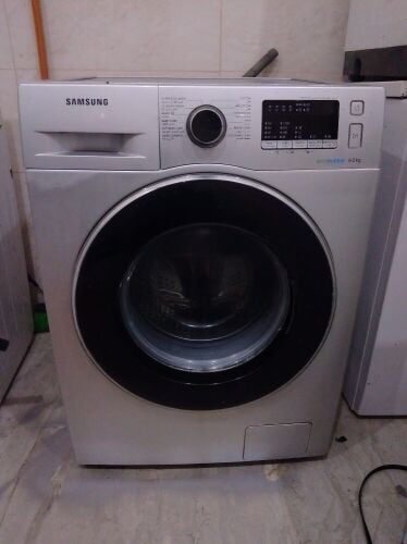 8 kg washing machine for sell.