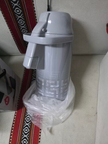 Large, unused 3-liter tea pot. Fixe