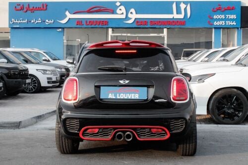 MINI Cooper Works
Model: 2016