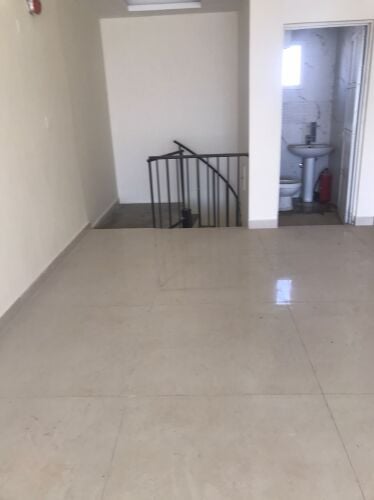 محل تجاري 3 طوابق للايجار بمدينه