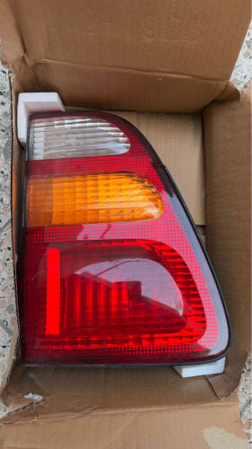 land crusier tail light 1998-2002