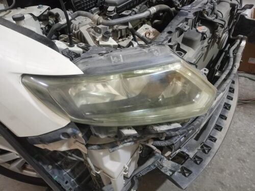 Nissan Xtrail Used Headlight *Right