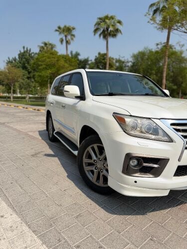 lexus 570