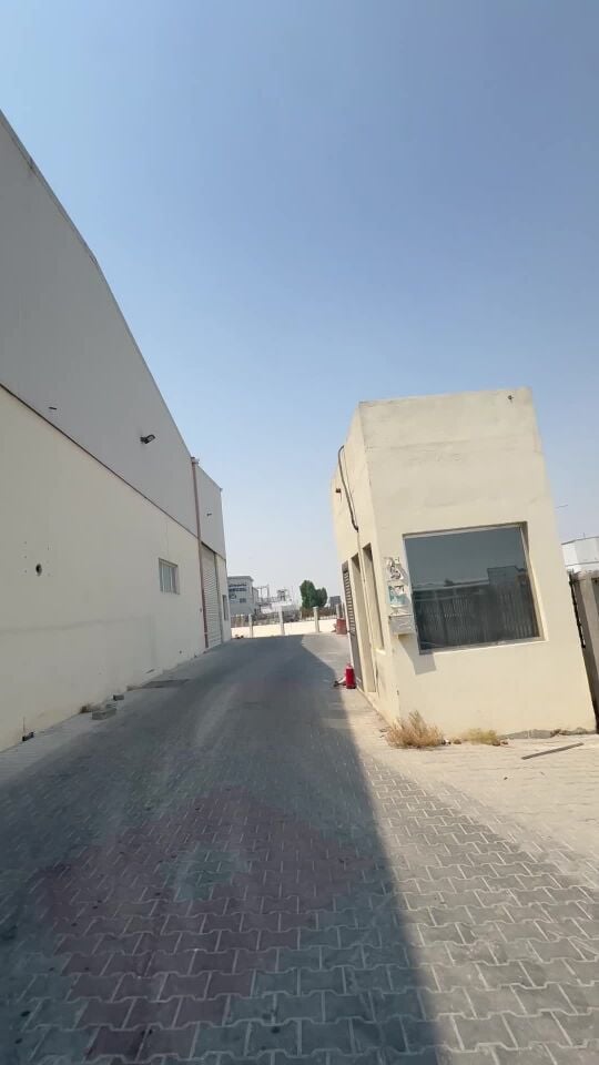 Aluminum factory for rent 