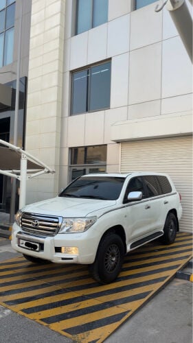 LAND CRUISER VXR 5.7