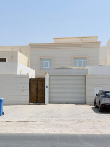 Avilla for rent in om Garn