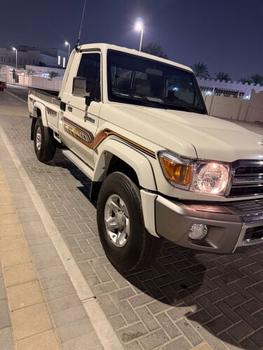 للبيع