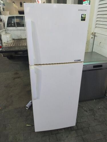 Samsung refrigerator good condition