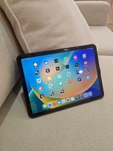 IPAD PRO 4TH GEN (J.B)