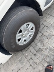 للبيع