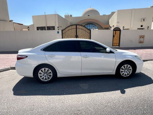 TOYOTA CAMRY 2017