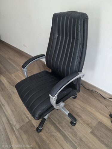 Premium Office Chair Excellent