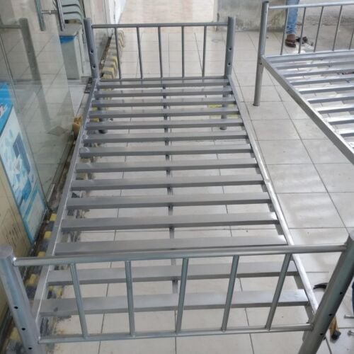 stell bed singal available