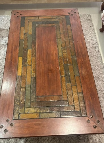 Coffee table with 2 sides 