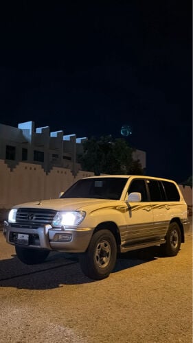 للبيع فكسار موديل 2006 سبير علاق محول قير عادي الموتر مايشتكي من شي موضب قيره كامل على الفحص والمكينة مسكره على الفحص والشاصي سليم مايشتكي من شي الموتر حرارته طايحه وعزم الموتر ممتاز مكيفه بارد والموتر فيه دفلك ودبل صغير وكبير شغالين والموتر نظيف الصامل ماراح اختلف معاه التواصل واتساب فقط.