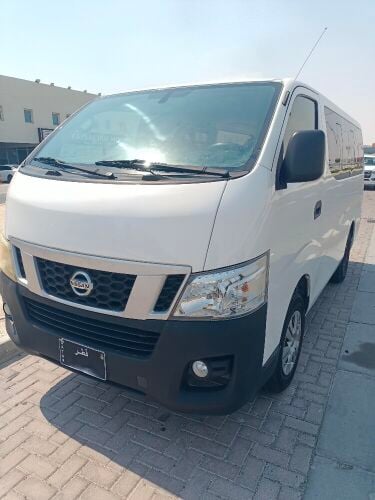 Nissan Urban NV350