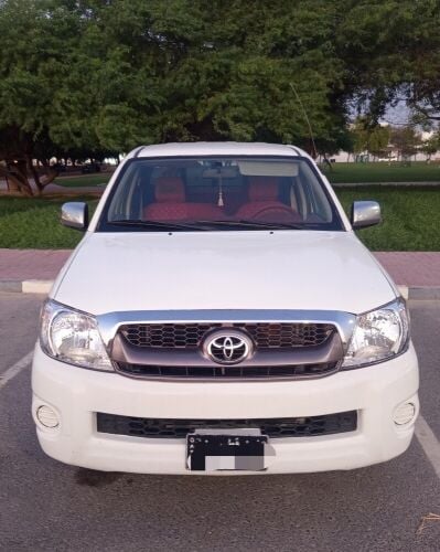 TOYOTA HILUX  2010