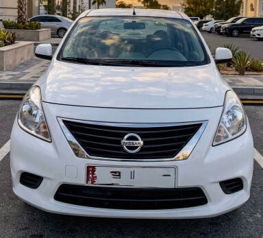 Nissan Sunny 2014 1 years istmara