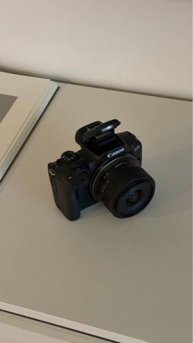 Canon EOS R 50