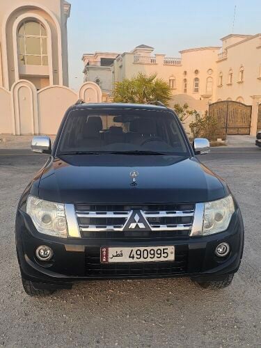 3.5 L Mitsubishi Pajero 2014