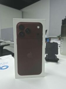 iPhone 18 Pro Max 256GB Burgundy