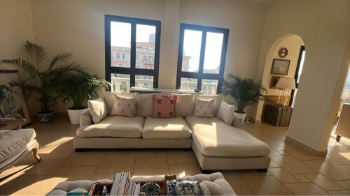 Sofa sectional from The One 