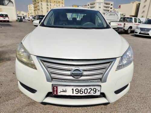Nissan    Sentra    2014   sale