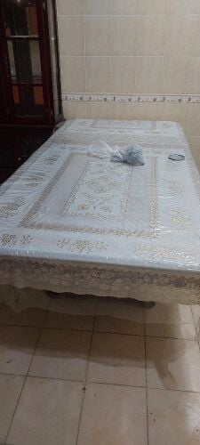 طاوله طعام