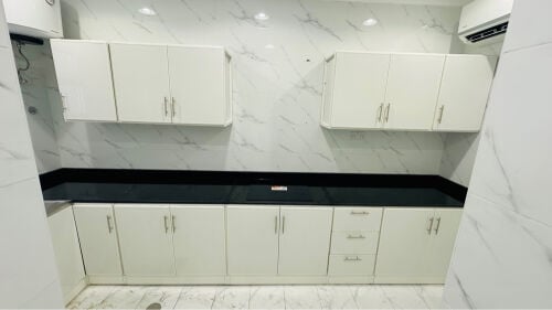 Modern & Stylish Kitchen Cabinet