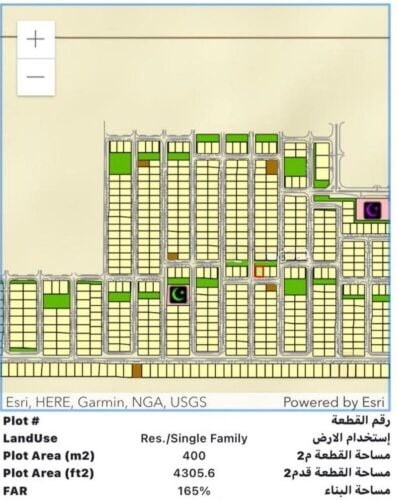 ارض علي شارعين زاوية خلفها حديقه