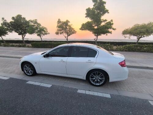 2012 Infiniti G25