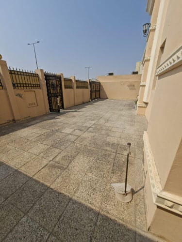 ايجار فيلا المشاف مجدده