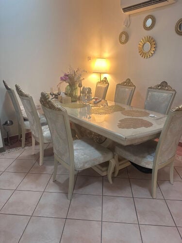 dining table with chairs for sale