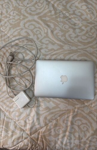 MackBook Air 11-inch Mid 2013 -Used