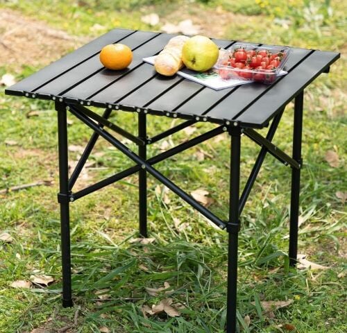 Aluminium folding table