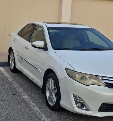 Toyota Camry 2015 GLX (full option)