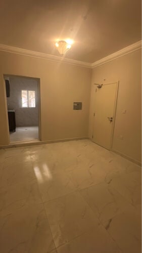 للإيجار استديو في عماره 