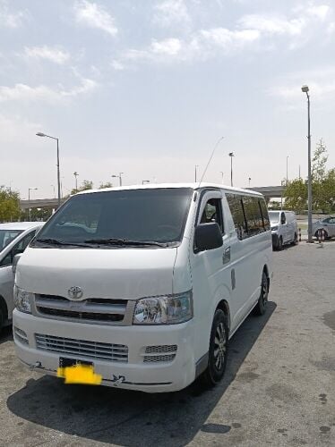 Toyota hiace bus