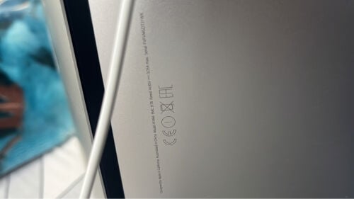 لابتوب ماك اير ٢٠١٧