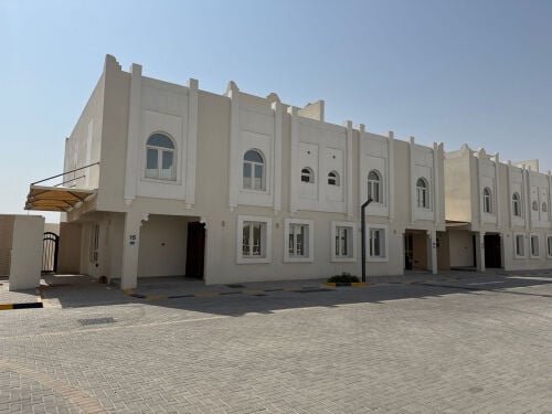للايجار فيلا في مريخ اول ساكن