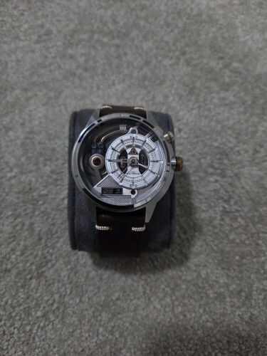 The electricianz watch