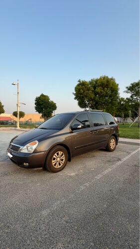 kia carnival 