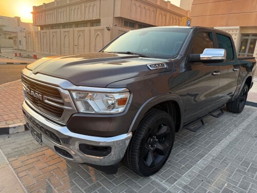 Doge Ram Bighorn 2020 V8 Hemi 5.7